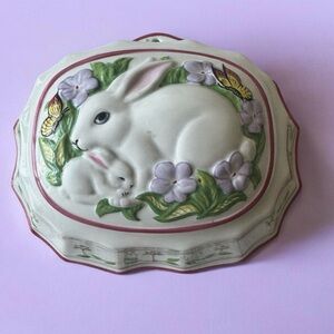 Vintage 1986 Franklin Mint Le Cordon Bleu Bunny Rabbit Porcelain Hanging Mold